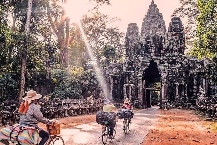 Full-Day Angkor Temples Tour with Ta Prohm, Bayon & Phnom Bakheng Sunset photo 6