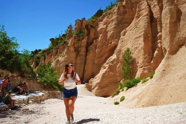 Hike Lame Rosse at Lake Fiastra: Marches' Red Spires Walk