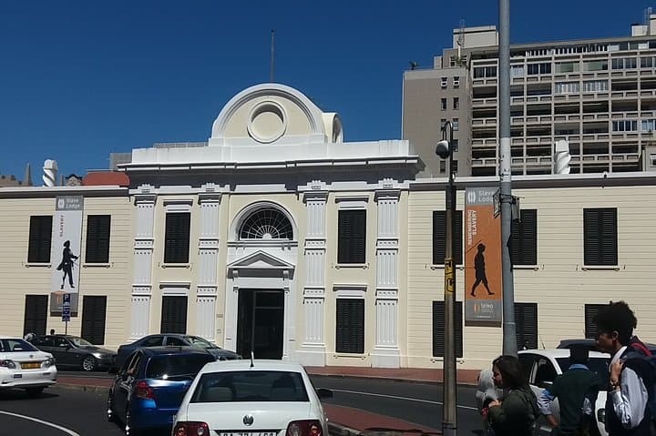 Private Cape Town City Tour: Table Mountain Cable Car & City Highlights