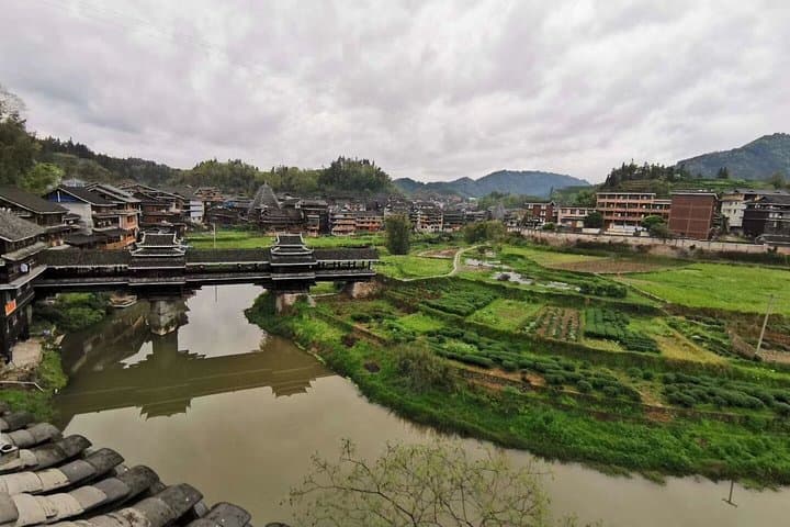 8-Day Private China Highlights: Zhangjiajie, Fenghuang, Longji, Guilin & Beijing photo 4