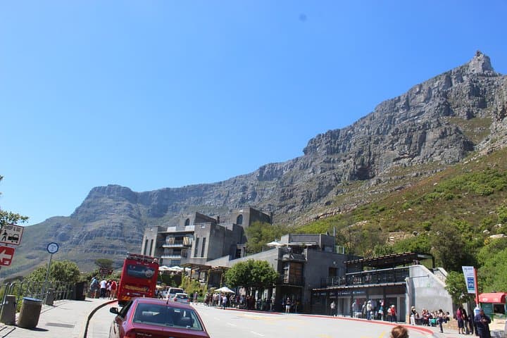 Private Cape Town City Tour: Table Mountain Cable Car & City Highlights photo 5