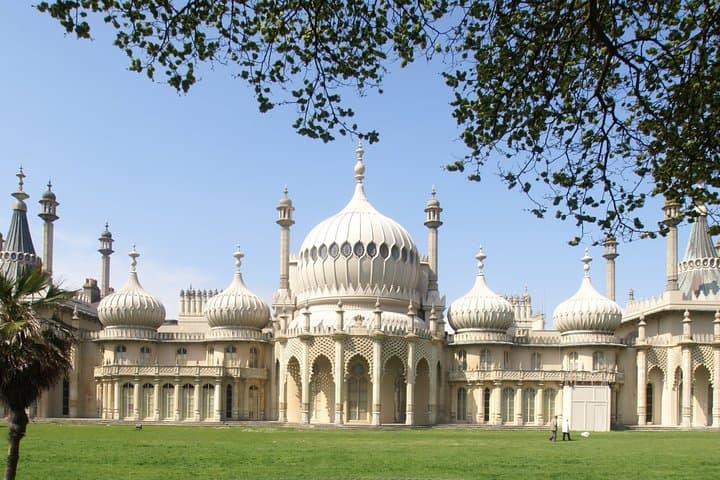 Brighton Full-Day Private Tour: Royal Pavilion, Pier & The Lanes