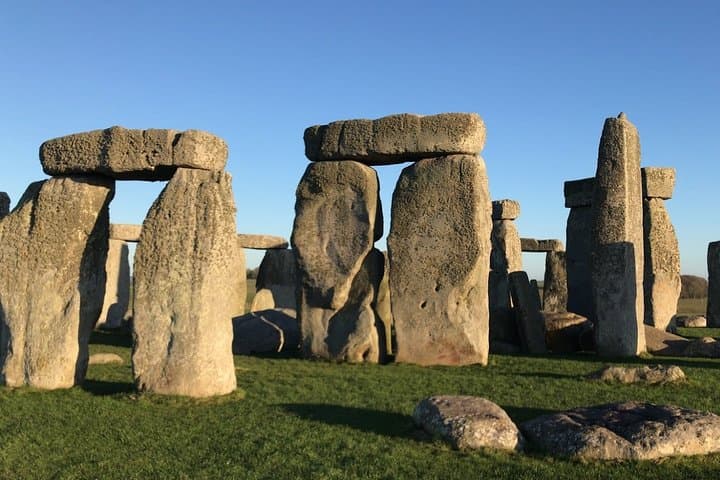 Bath & Stonehenge: Full-Day Private Tour from London — Roman Baths to Prehistoric Stones
