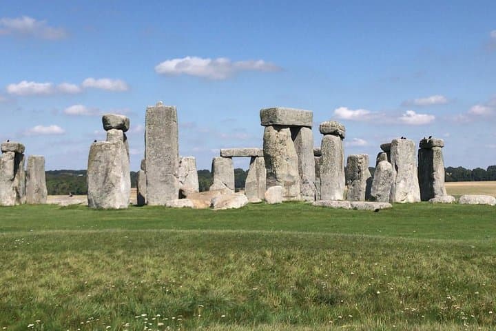 Full-Day Private Tour: Stonehenge, Woodhenge & Salisbury Cathedral photo 5