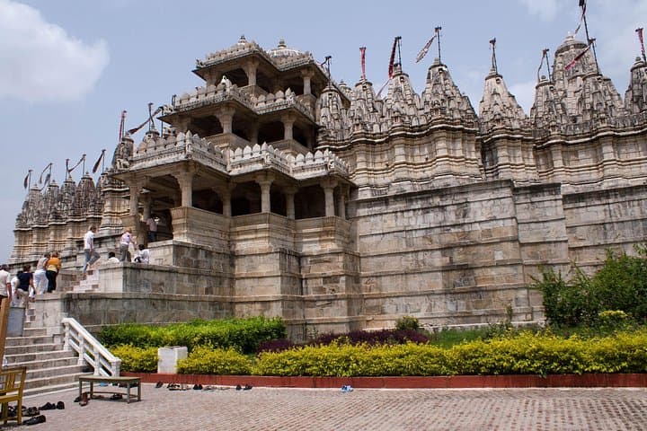 6-Day Private Journey Through the Aravalli Hills: Mount Abu, Kumbhalgarh & Udaipur photo 4
