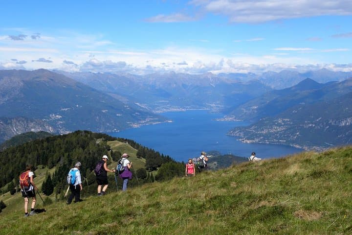 Monte San Primo Trek: Private Guided Hike to Lake Como Panorama from Milan