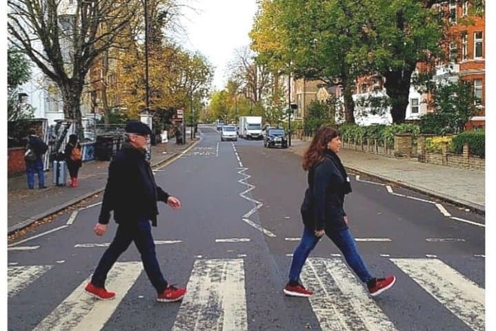 Music Legends Private Taxi Tour of London — Beatles, Bowie & Rock Icons photo 2