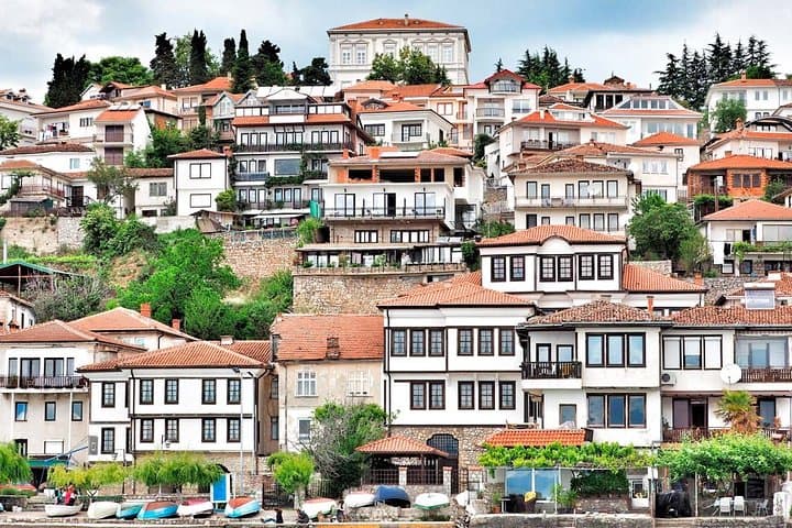 Guided Ohrid Walking Tour: Lake Ohrid, Churches & Samoil's Fortress photo 4