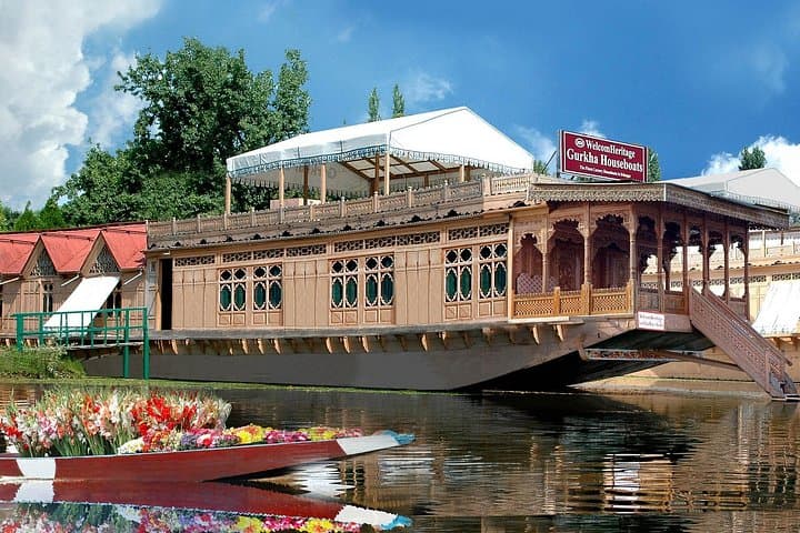 Jammu Kashmir Valley Tour: 7-Day Patnitop, Pahalgam, Gulmarg & Srinagar Circuit