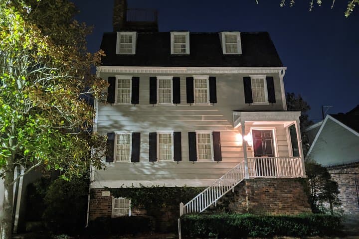 Savannah Hell Cat Ghost Tour: Haunted History Walk Through the Squares photo 4