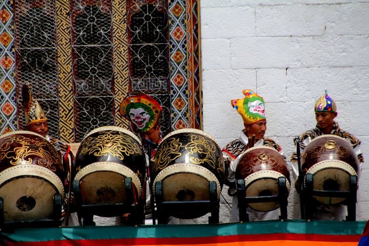 Classic 8-Day Bhutan Tour — Easy Hikes, Dzongs & Tiger's Nest photo 5