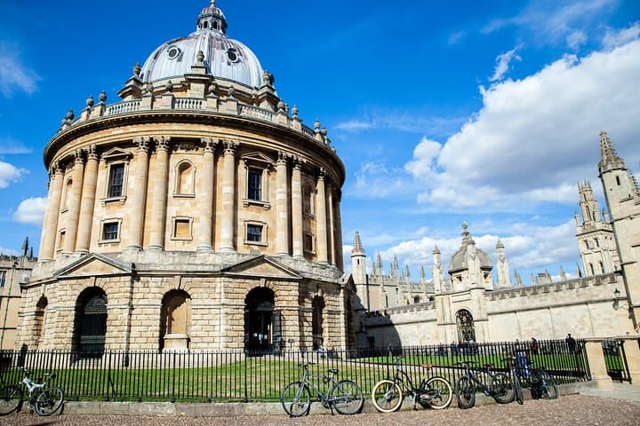 Extended Oxford University & Christ Church Tour — In-Depth Student-Led Walking Experience photo 4