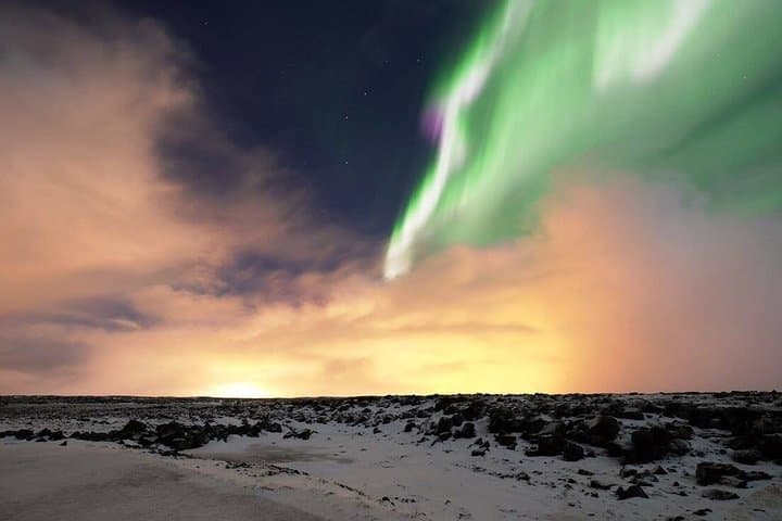 Chasing the Northern Lights from Reykjavik: Small-Group Guided Tour photo 4