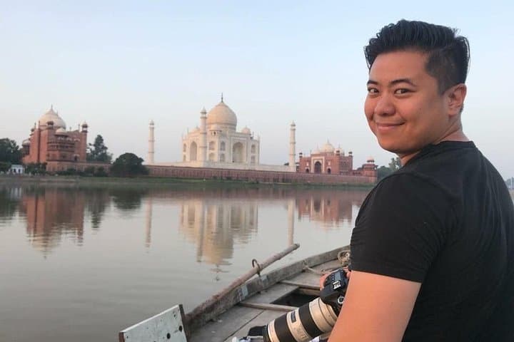 Private Taj Mahal Day Trip from Delhi by Luxury Car — Full-Day Agra Tour