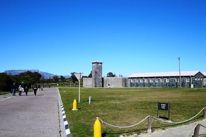 Cape Town in 3 Days: Robben Island, Table Mountain & Peninsula Private Tour photo 5