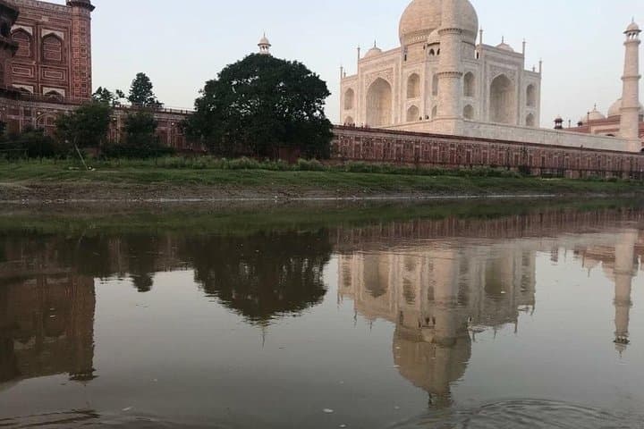 Private Taj Mahal Day Trip from Delhi by Luxury Car — Full-Day Agra Tour photo 6