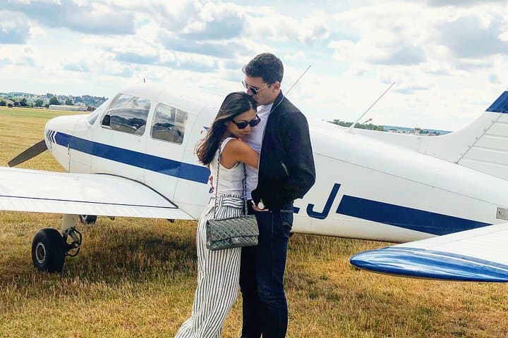 Skyline from Afar: Private Small-Plane Sightseeing Flight Around Paris