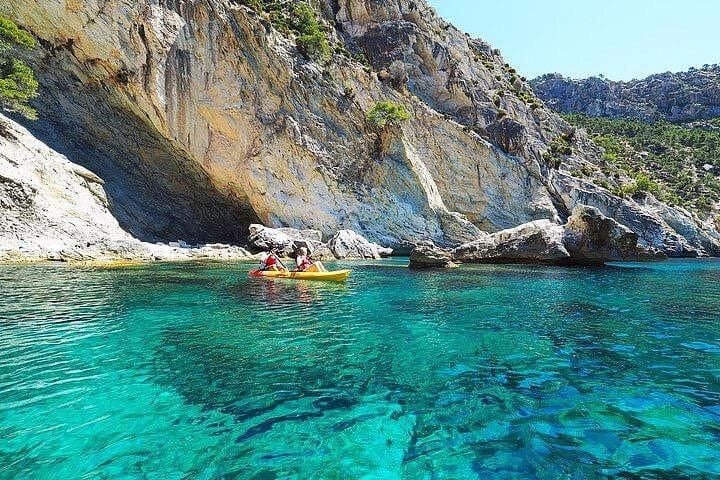 Sant Elm to Cala en Tió: Guided Kayak Tour & Snorkel to Dragonera's Caves