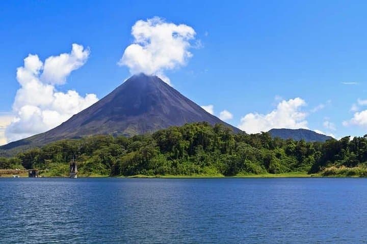 8-Day Costa Rica Family Adventure: Tortuguero, Arenal & Pacific Beaches photo 4