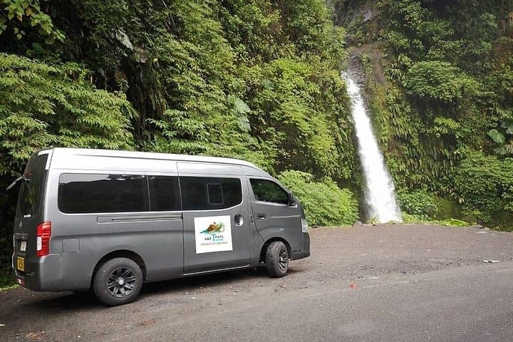 Private Transfer San Jose to Uvita and Dominical — Door-to-Door Coastal Drive