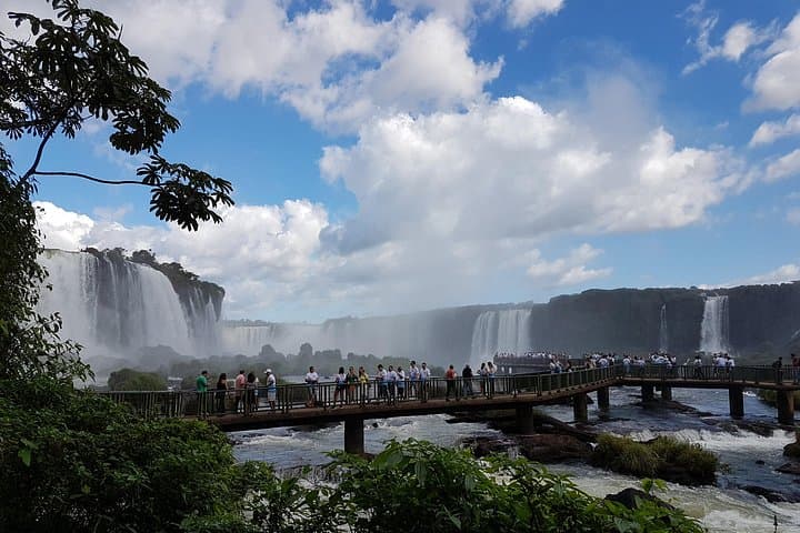 Iguazu Falls Brazil Day Tour & Parque das Aves: Cataratas Trail Panorama photo 4