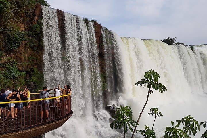 Iguazu Falls Brazil Day Tour & Parque das Aves: Cataratas Trail Panorama photo 2