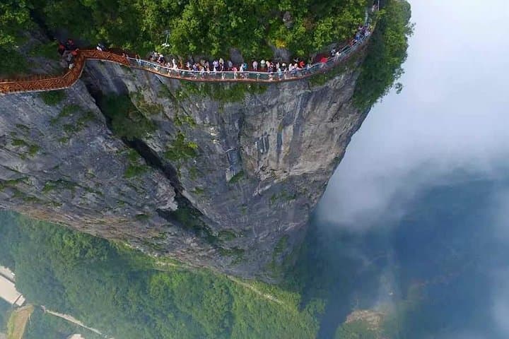 6-Day Private Hunan Tour: Changsha, Zhangjiajie & Fenghuang Guide photo 4