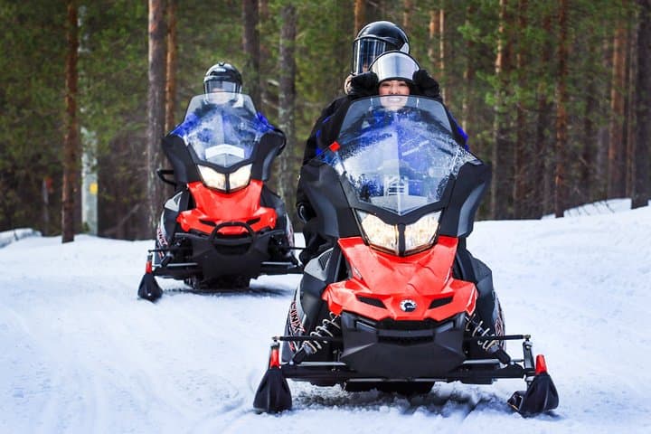 Afternoon Snowmobile Driving in Rovaniemi: Beginner-Friendly Lapland Safari photo 2