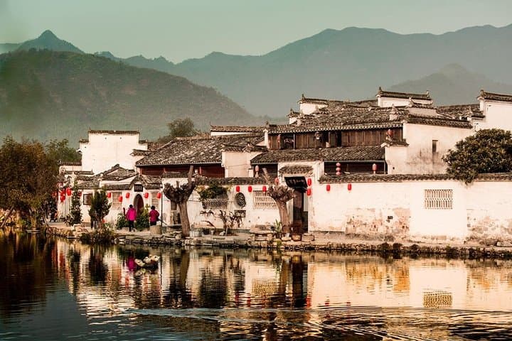 5-Day Private Mount Huangshan Tour from Shanghai — Huangshan, Hongcun & Tunxi photo 2