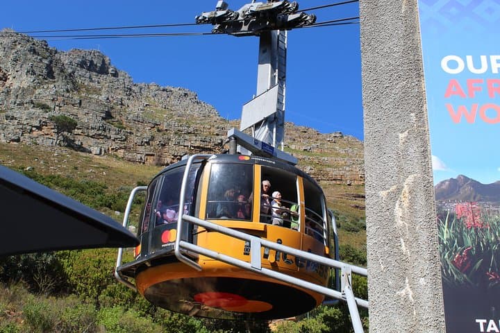 Table Mountain Cable Car Tour: Cape Town, Camps Bay & Bo-Kaap