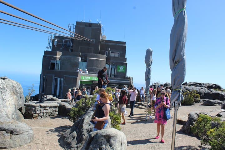 From Robben Island to Table Mountain: Private Day Tour Through Cape Town’s Past and Peaks