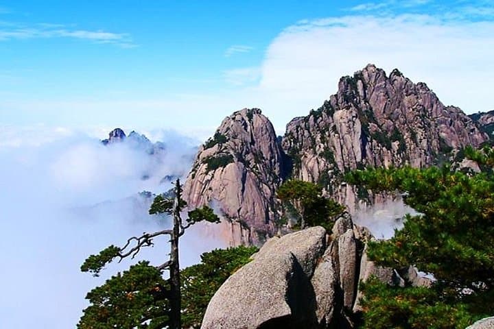 Huangshan Yellow Mountain Private Day Tour with Cableway — North Sea & Xihai Grand Canyon Highlights photo 4