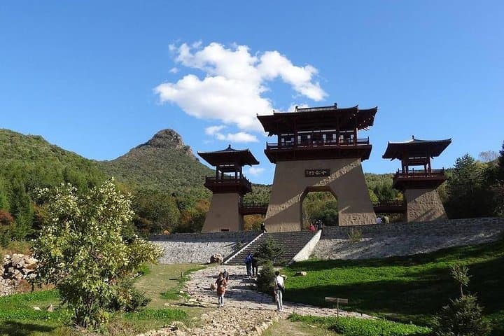 Private Maoer Mountain Day Hike from Harbin photo 4