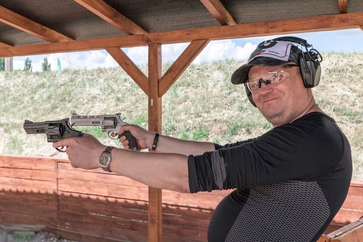 Bucharest Shooting Range: Private 3‑Hour Firearms Experience with Hotel Pickup photo 2