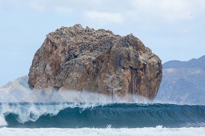 Witches Rock Boat Surf Tour — Advanced Barrels at Roca Bruja photo 2