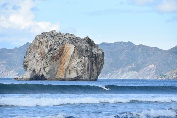 Witches Rock Boat Surf Tour — Advanced Barrels at Roca Bruja