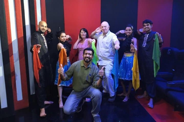 Unveiling Mumbai: A Bollywood Studio and City Exploration photo 4