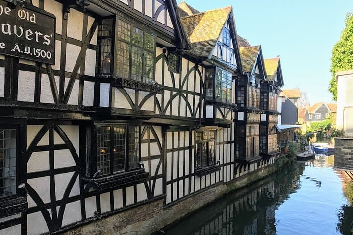 Canterbury Cathedral and Leeds Castle: Private Full-Day Tour from London photo 2