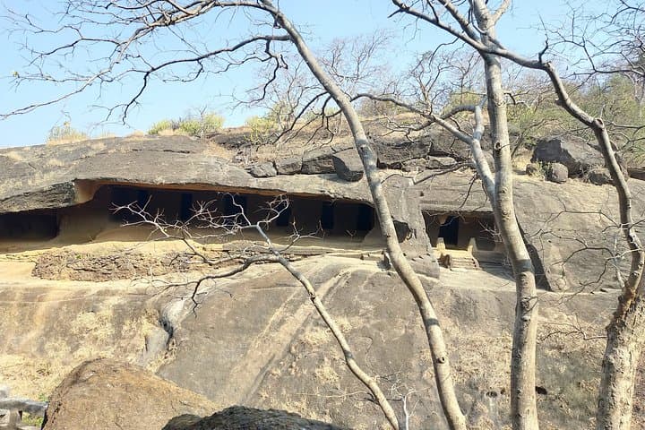 Explore North Mumbai and Kanheri Caves photo 3