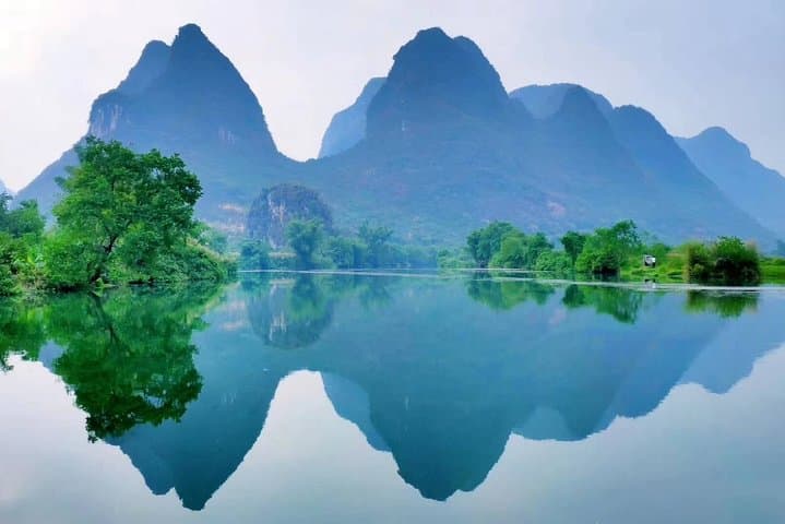5-Day Private Xiamen to Guilin Tour — Tulou, Gulangyu & Li River Cruise photo 3