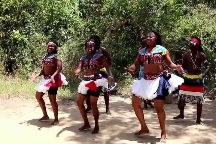 Nairobi Day Tour: Kibera Walking Visit and Bomas Cultural Dance Experience photo 5