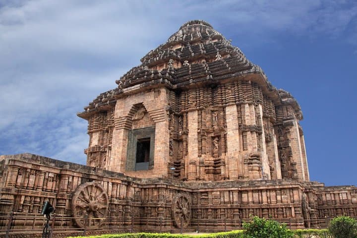 Bhubaneswar to Vizag Temple, Beaches & Araku Valley: 10-Day Coastal and Hill Circuit