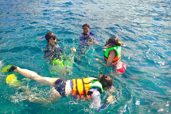 Blue Lagoon Bali Snorkeling and Goa Lawah Bat Cave Temple Tour photo 3