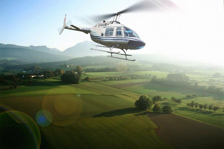 Vienna from Above: 30-Minute Helicopter Tour Over the Danube and Historic Castles photo 1