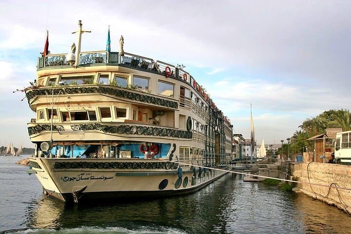 Classic Egypt Tour: 8-Day Nile Cruise & Cairo Highlights