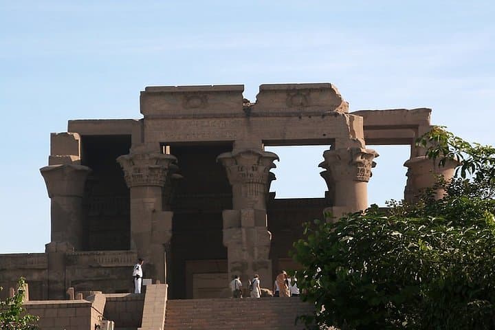 Classic Egypt Tour: 8-Day Nile Cruise & Cairo Highlights photo 3