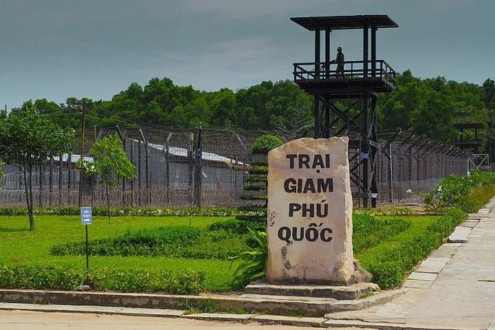 Southern Phu Quoc Jeep Tour: An Thoi, Pearl Farm & Sao Beach Day Trip photo 4