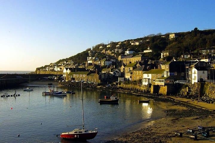 Two-Day Private Cornwall Tour: Castles, Coastal Cliffs & Island Causeways photo 4