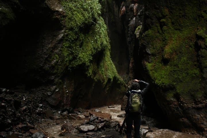 Ghost Eye Cave and Hot Springs Day Tour from Riobamba