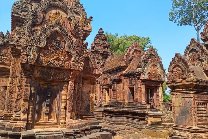 Private Two-Day Angkor Temple Tour & Tonle Sap Sunset Experience